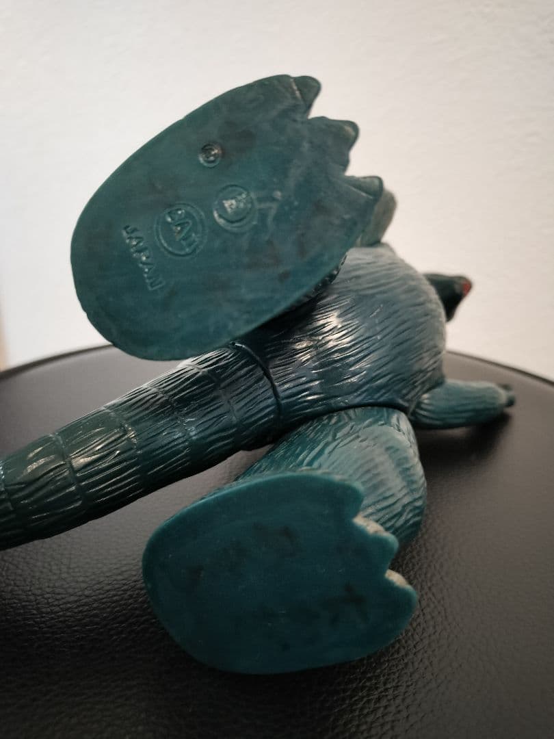 再値下げ中!!マルサン　ゴジラ フィギュア ダークグリーン 同時物