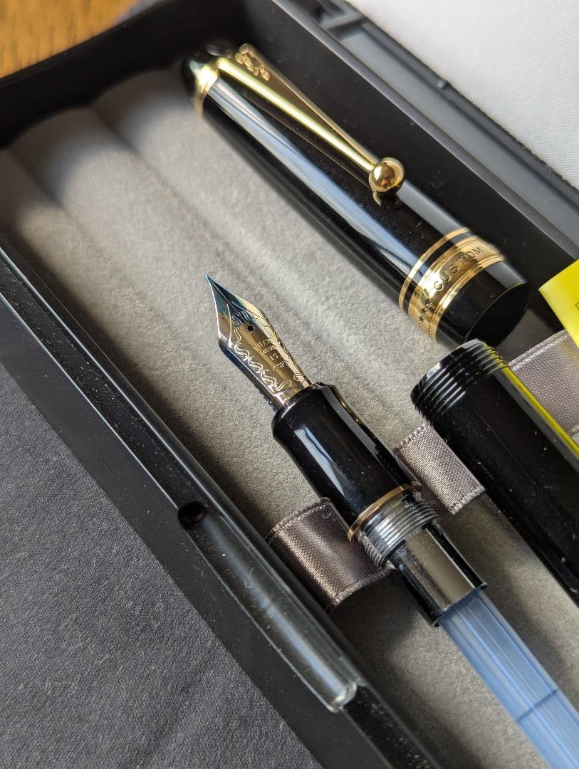PILOT万年筆　カスタム743 14K 15号 〈SF〉