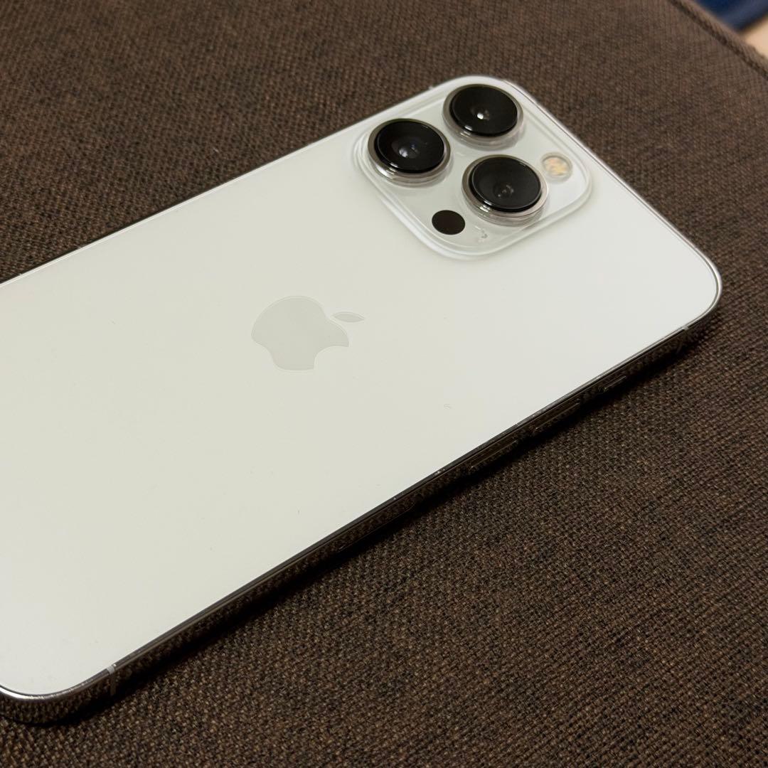 【美品】iPhone13Pro本体 1TB シルバーSIMフリー