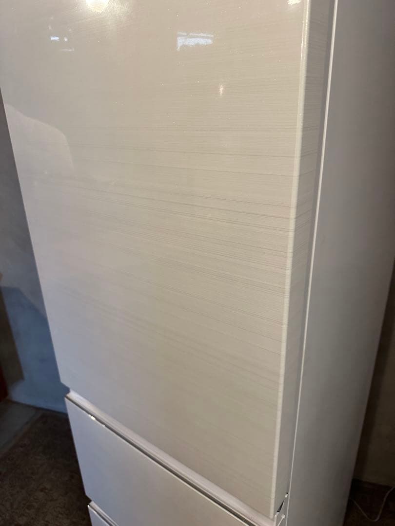 ②東京都内23区配送無料】2023年　美品　haier 冷蔵庫　335L 格安