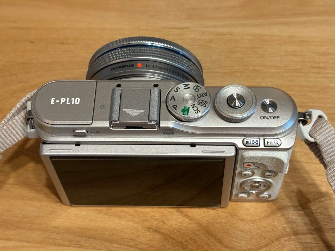 OLYMPUS PEN E-PL10 本体＆標準レンズ