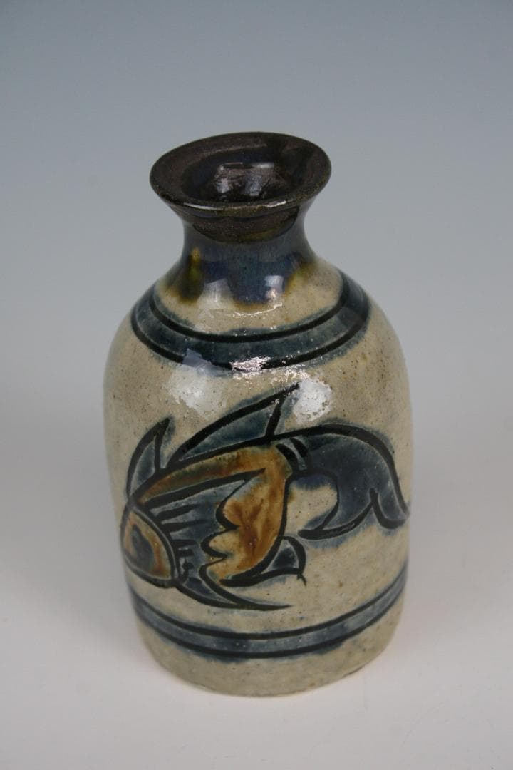 壺屋焼 人間国宝 金城次郎 作 魚文長徳利