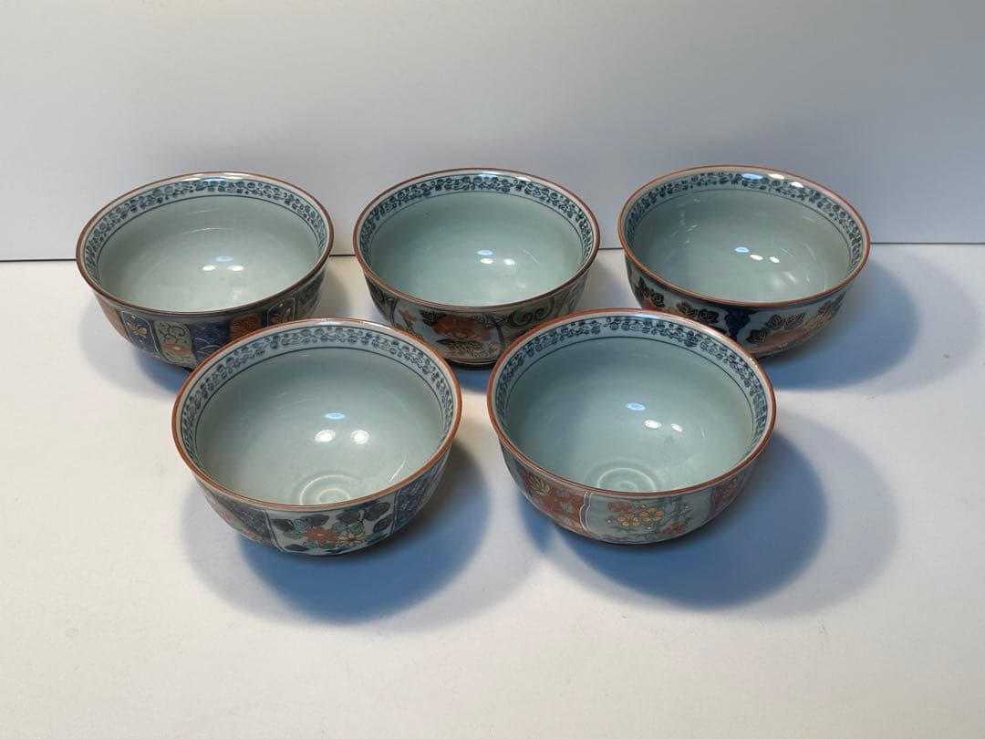 青と白の花柄 陶器ボウル 5個セット　有田焼　未使用