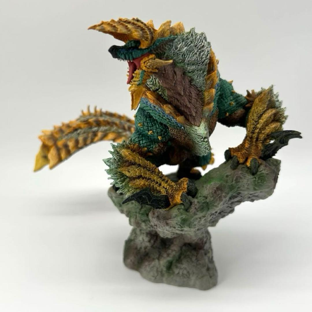 ジンオウガ クリエイターズモデル 復刻版 カプコンフィギュアビルダー モンハン