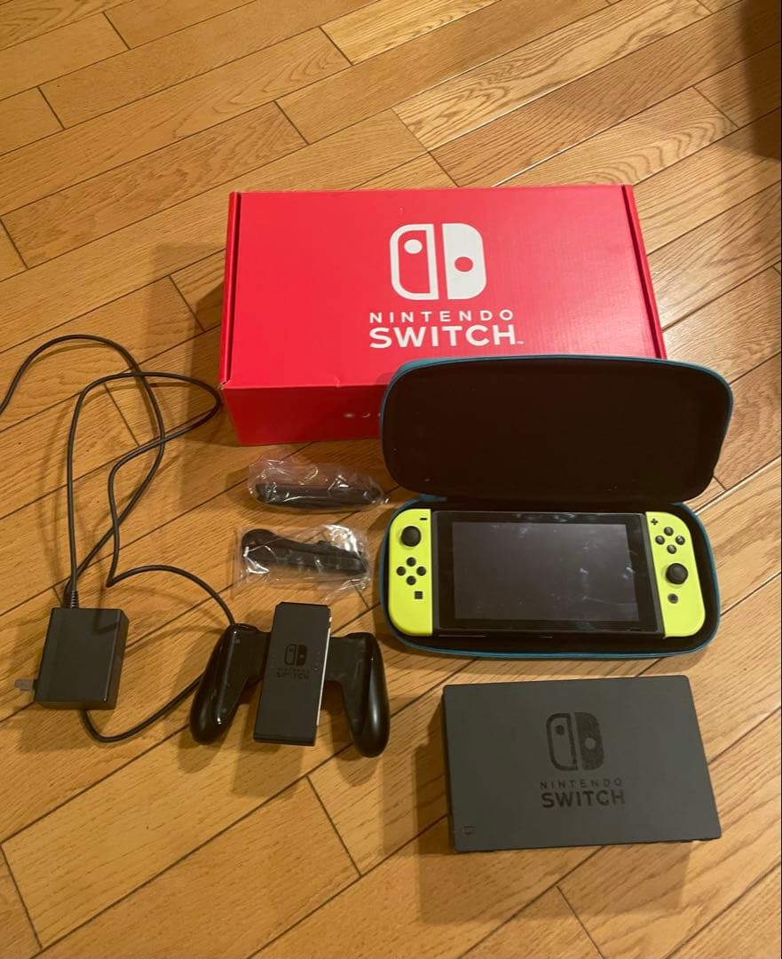 Nintendo Switch 本体 黄／黄　Joy-Con