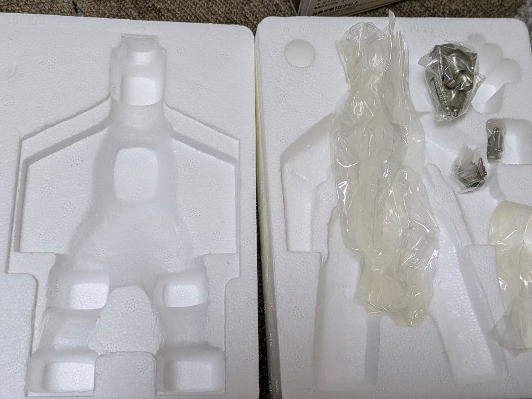 か*つ様 超合金　メカゴジラ 1974 メッキバージョン