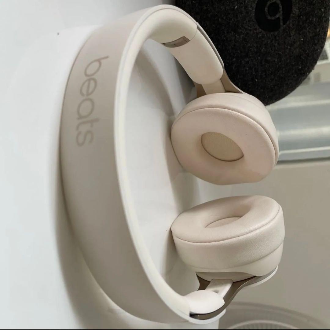 Beats Solo Proワイヤレスノイズキャンセリングヘッドホン