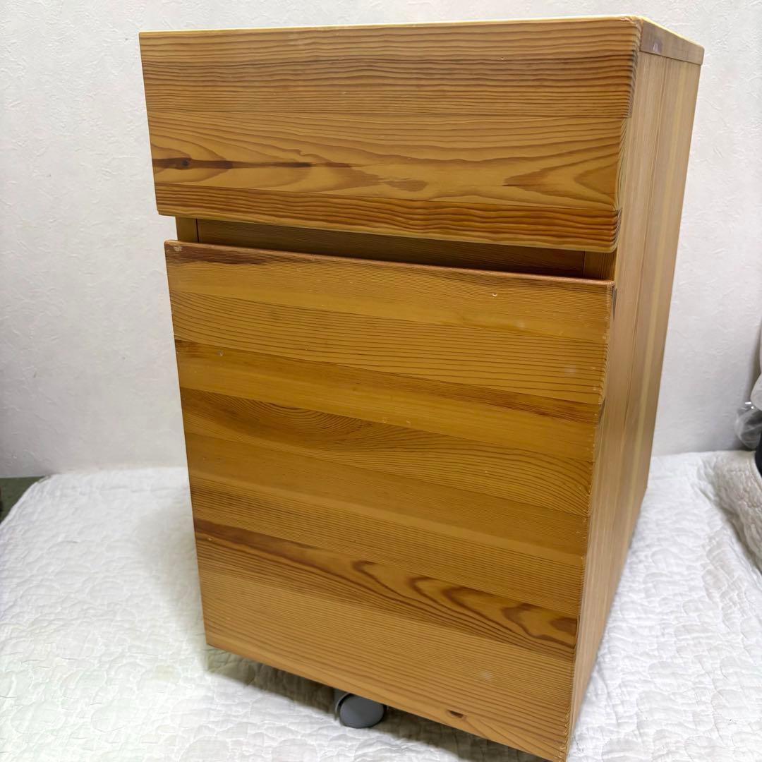 【廃盤】無印良品　パイン材　キャビネット　サイドチェスト　収納　キャスター付き