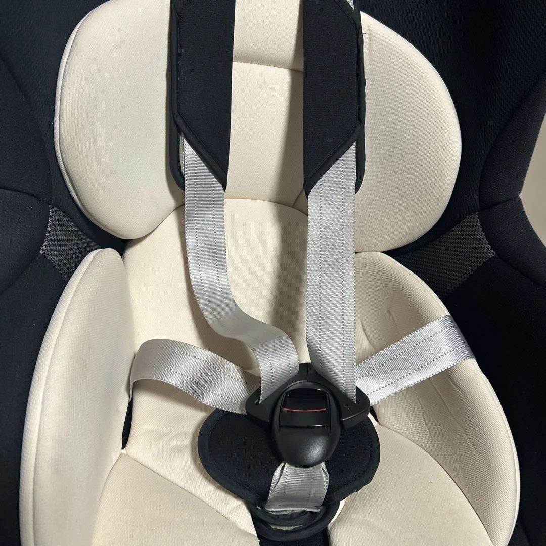 【新品同様美品】リーマン　チャイルドシート ネディ　日本製　新生児から4歳ぐらい