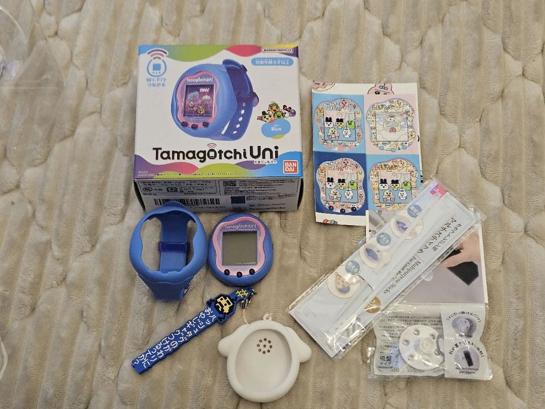 Tamagotchi Uni たまごっちユニ 青 バンド付き