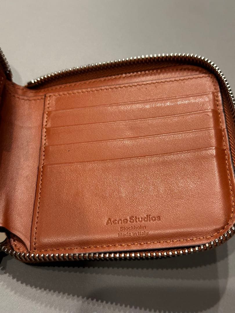 Acne Studios ブラウンレザー二つ折り財布 Wallet 財布