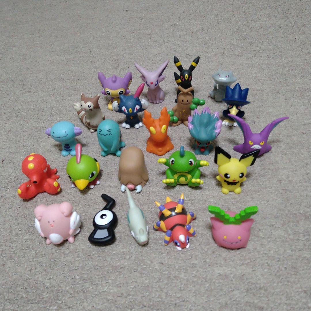 ポケモンキッズ　まとめ売り　378体　1996〜2010年 ソフビ　指人形
