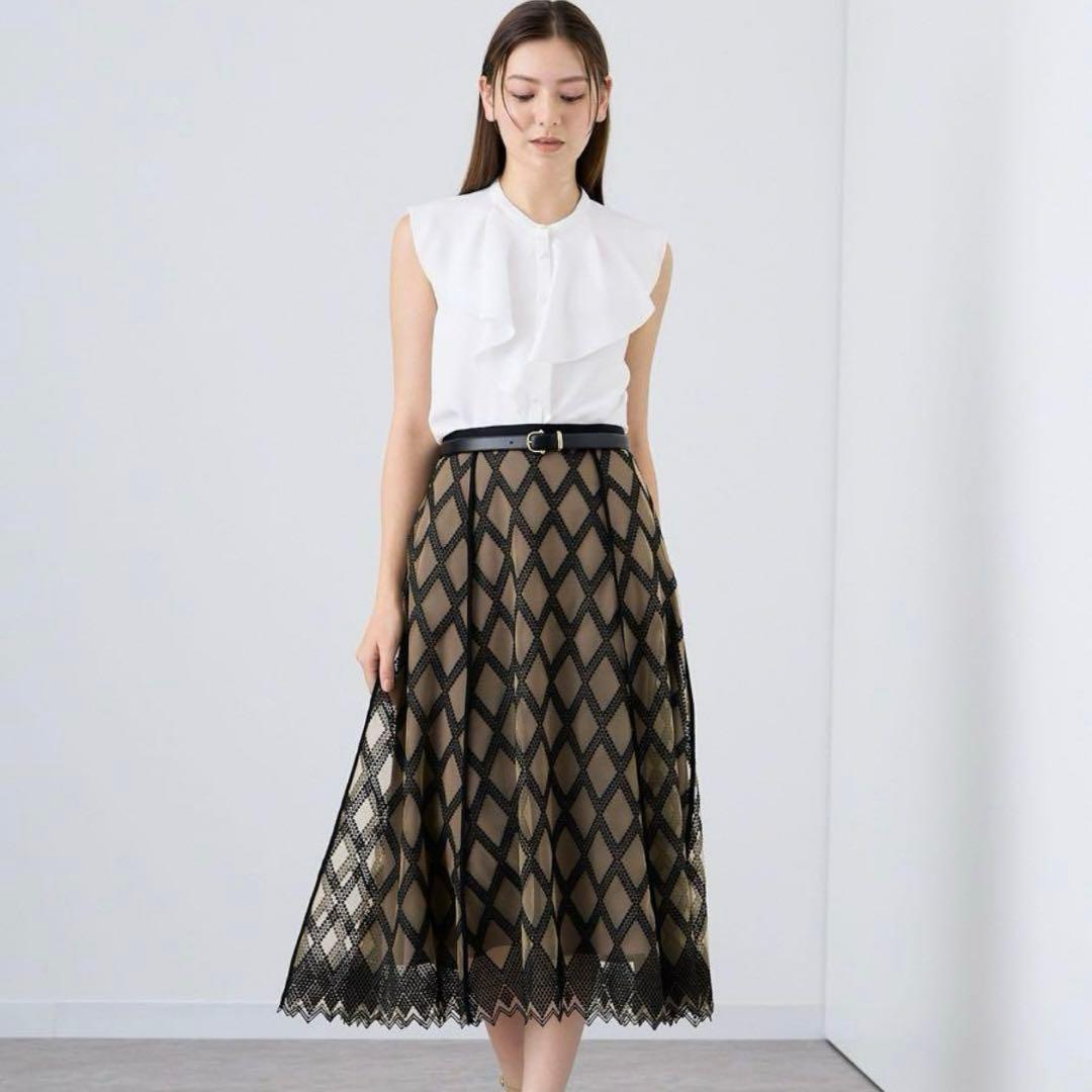 専用です。ANAYI完売品☆ ダイヤエンブロイダリーフレアスカート36サイズ美品