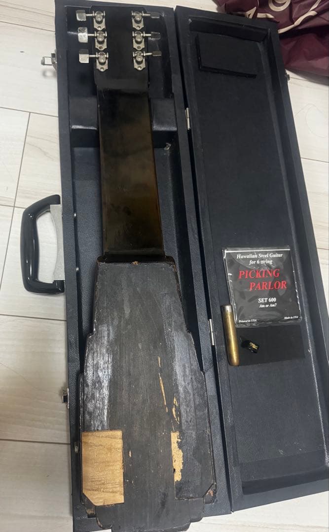 ハワイアンギター スチール66cm ハードケース付き
