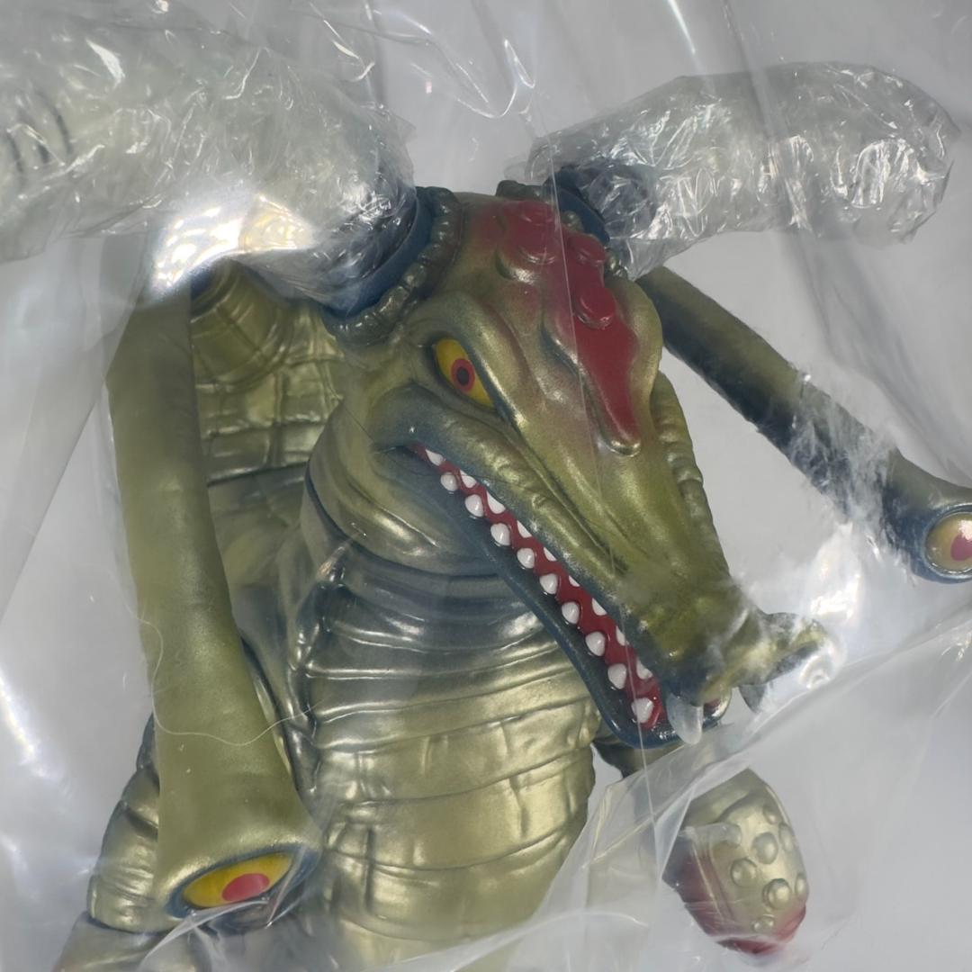 抽選販売品 MAT ブロッケン メディコムトイ ソフビ ウルトラマンA