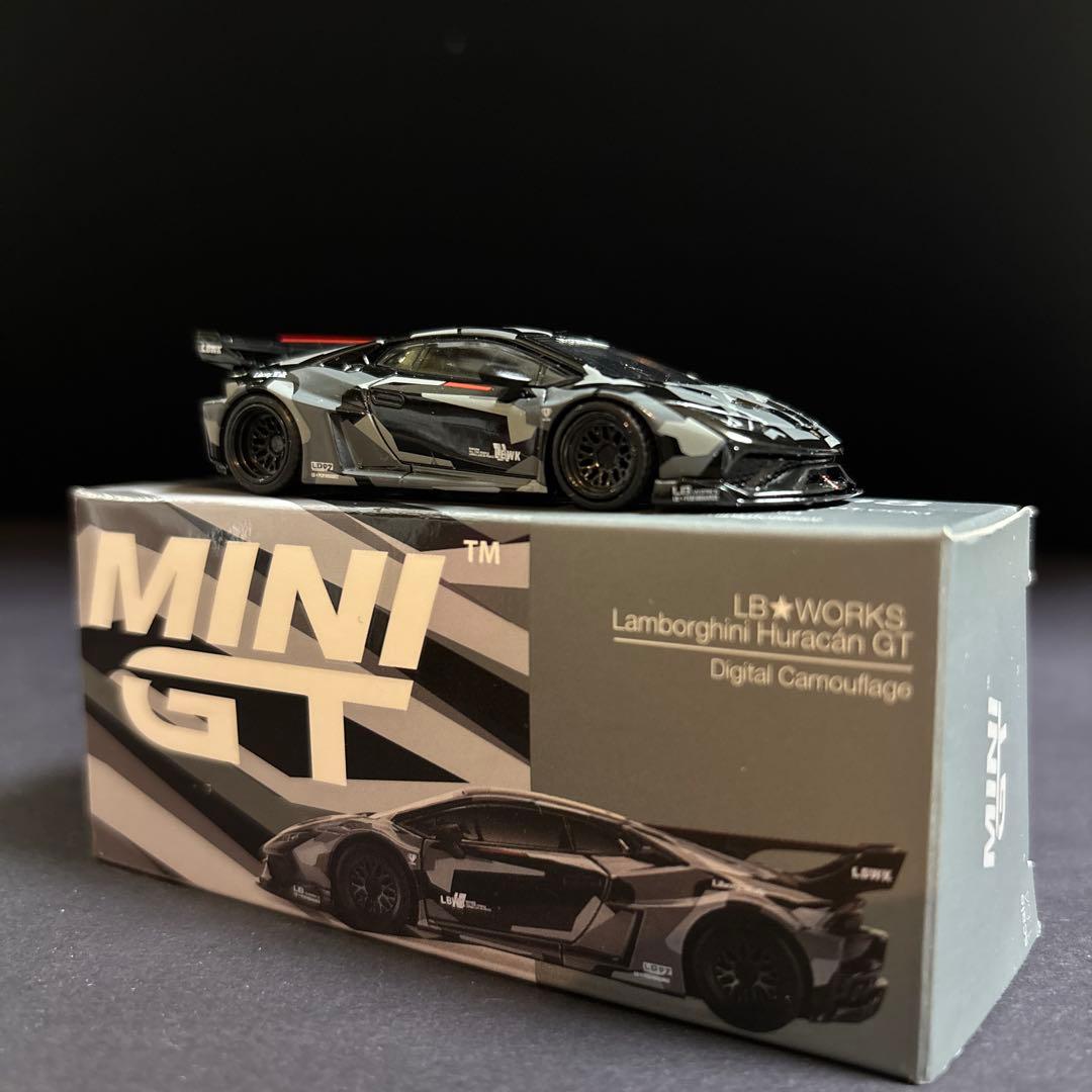 MINIGT LBWK 1/64 ランボルギーニ ウラカン カモフラージュ