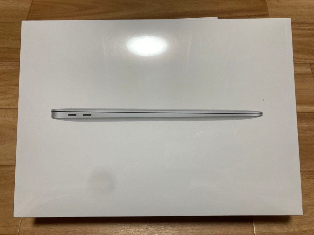 Apple MacBook Air 13インチ 8GB 256GB A2337