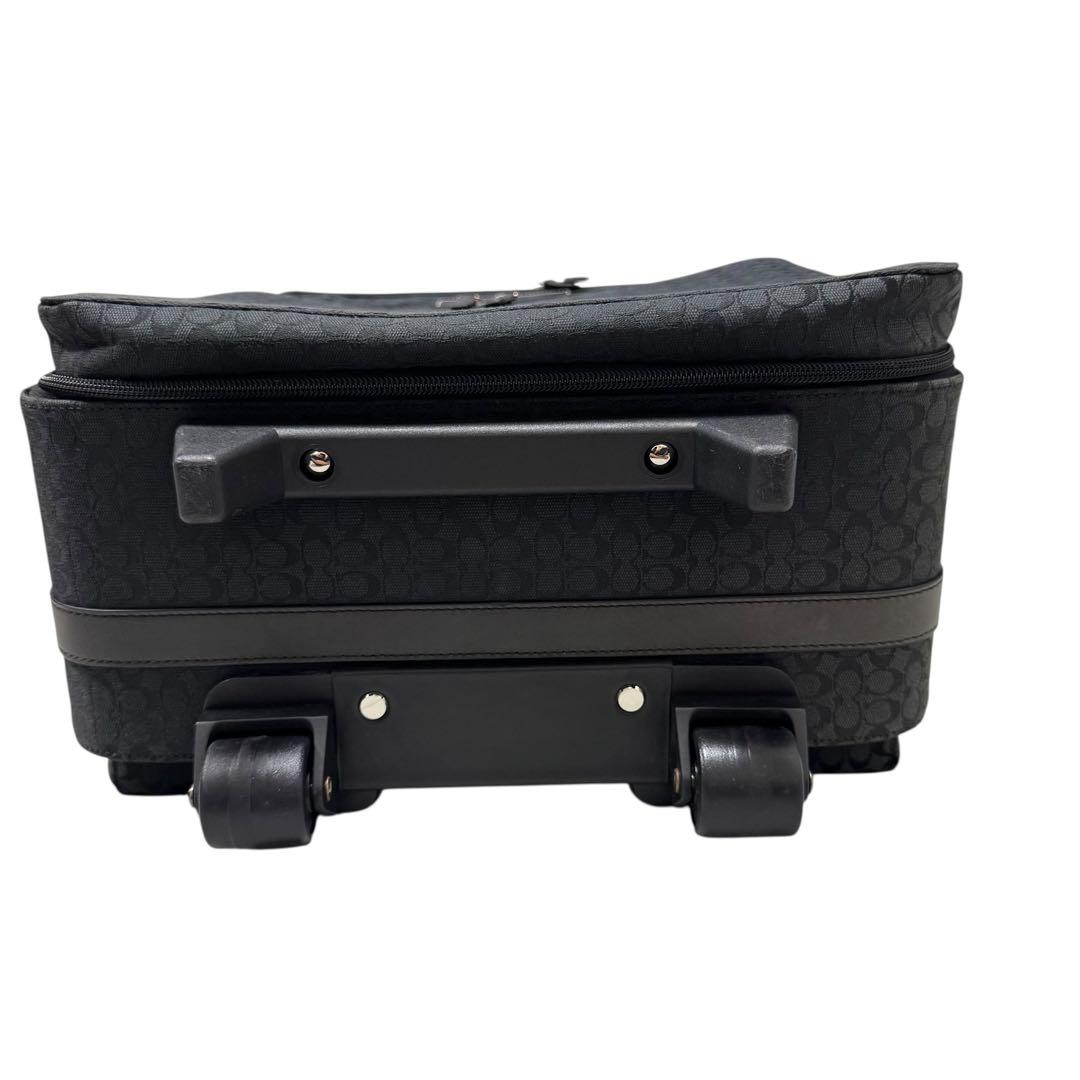 美品 COACH キャリーケース シグネチャー プレート チャーム付 黒