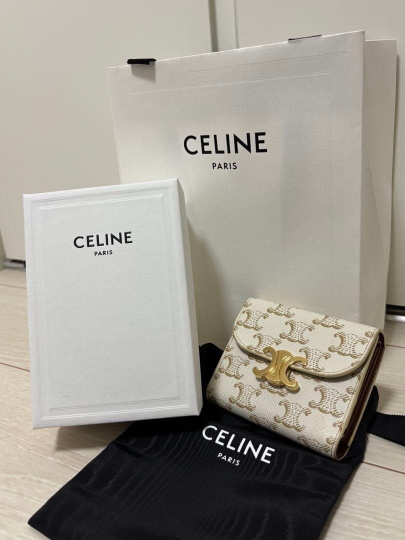 た*ぽ様 CELINE 三つ折り財布 ホワイト・ゴールド