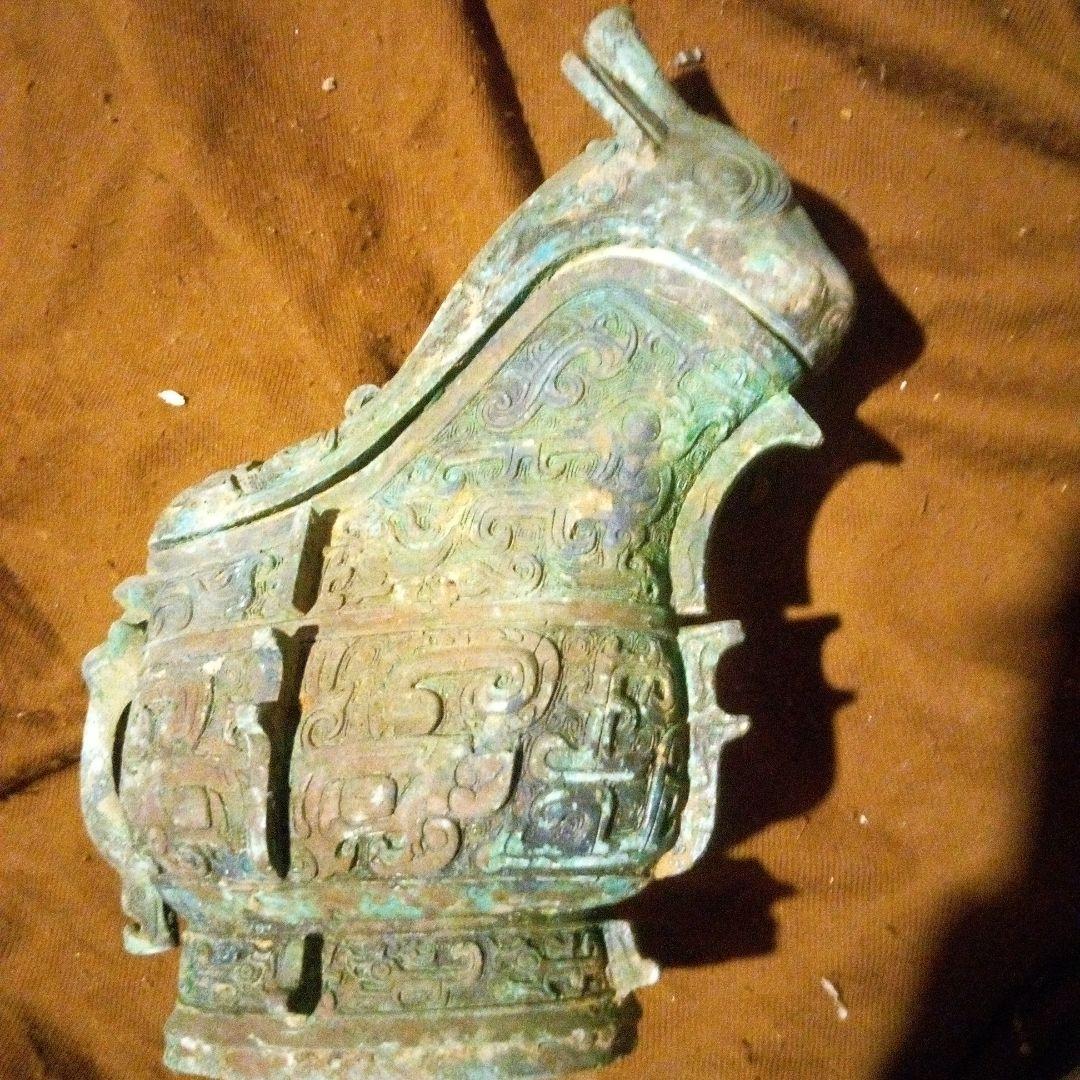 中国　古代青銅器　獣