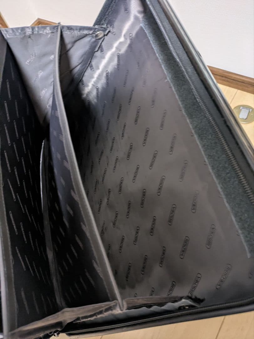 リモワ RIMOWA 機内持ち込み可2輪 ビジネストロリー ブラック