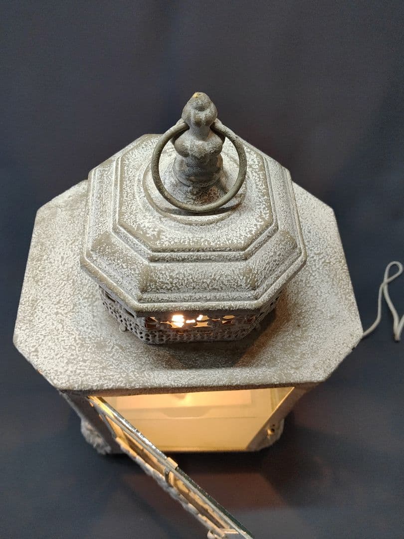 アンティーク風アイアン硝子ケース　中ライト付