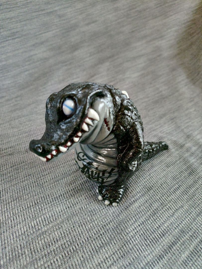 カゲマルデザイン　人喰いワニ　クロちゃん　ジャックペイントン氏塗装　ワンオフ