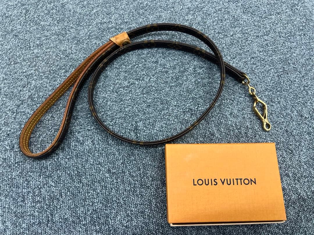 ルイヴィトン　犬リード