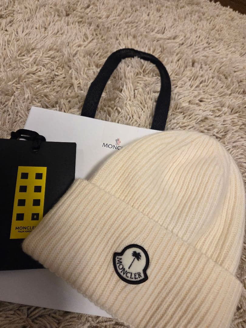 モンクレール　ニット帽　レディース　白ニット　モンクレ