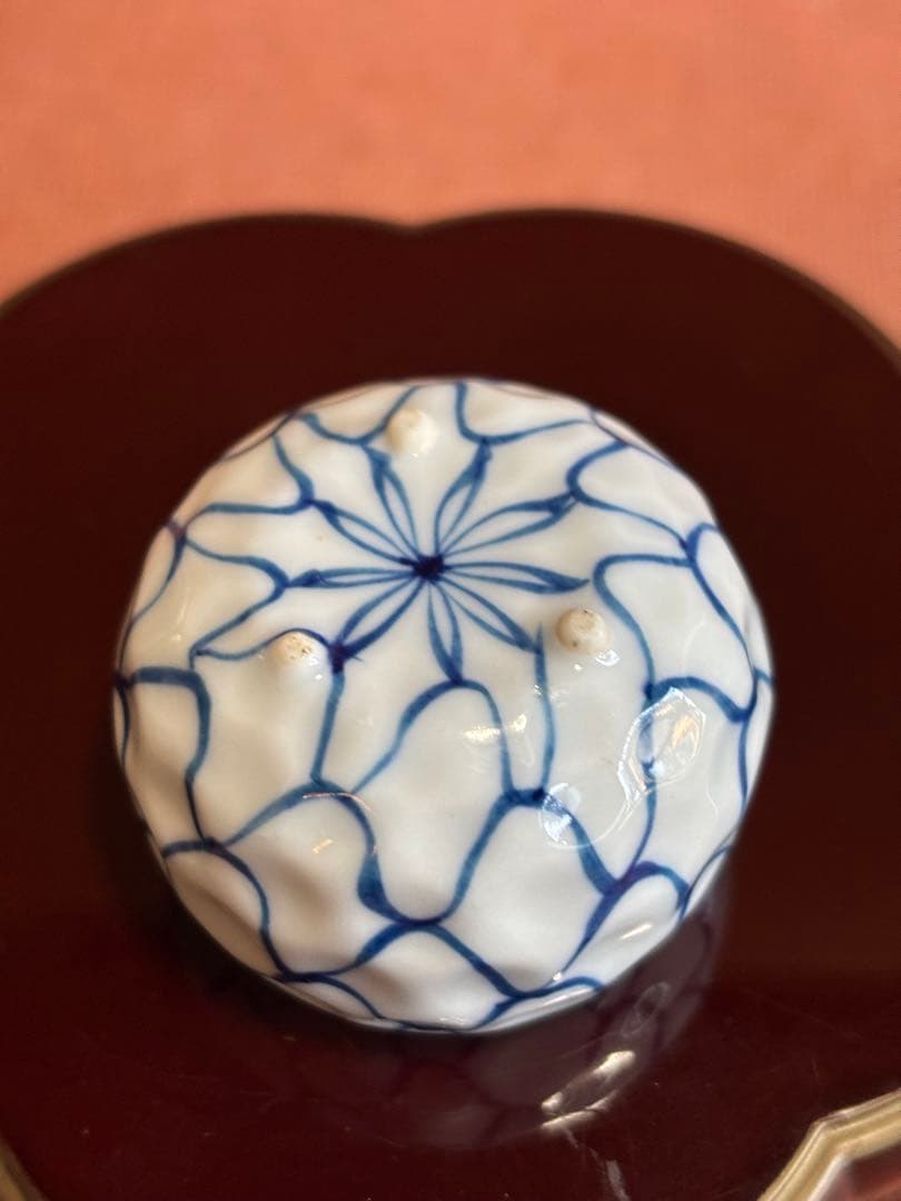 ちゅいくん専用古伊万里染付網代文三ツ足ぐい呑五客揃　上手作品　二点無キズ