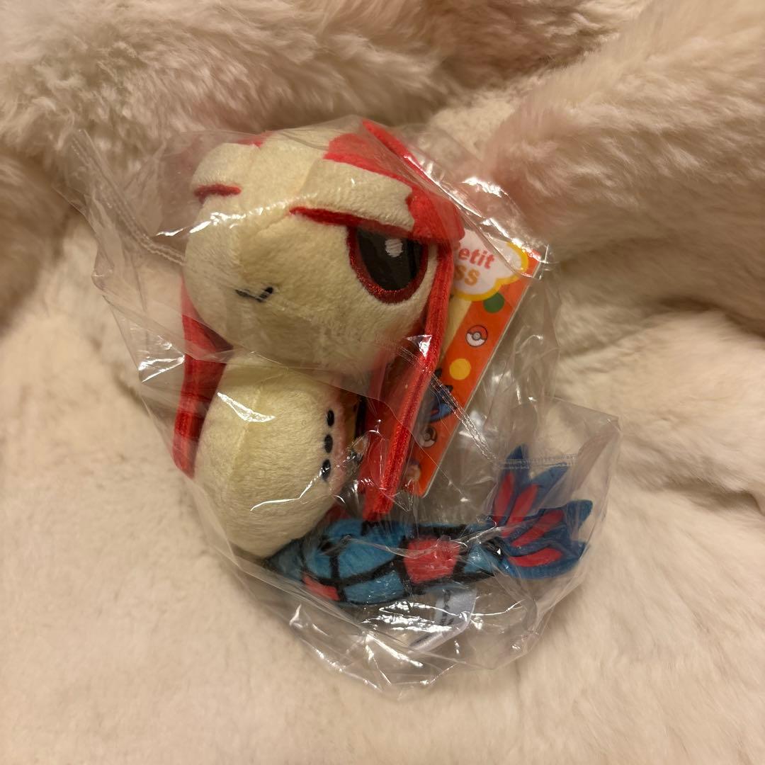 ポケモンセンター　マスコット　ぬいぐるみ　ミロカロス