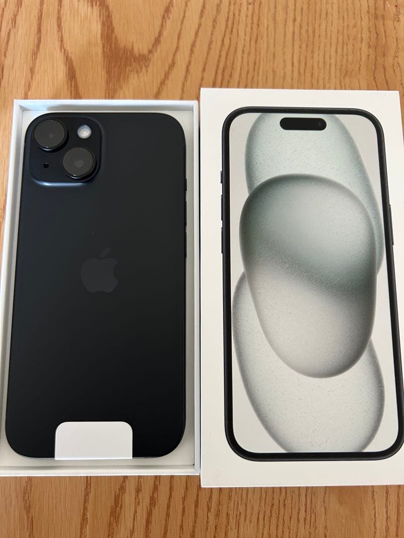 iPhone15 ブラック128GB本体USB-Cケーブル付き