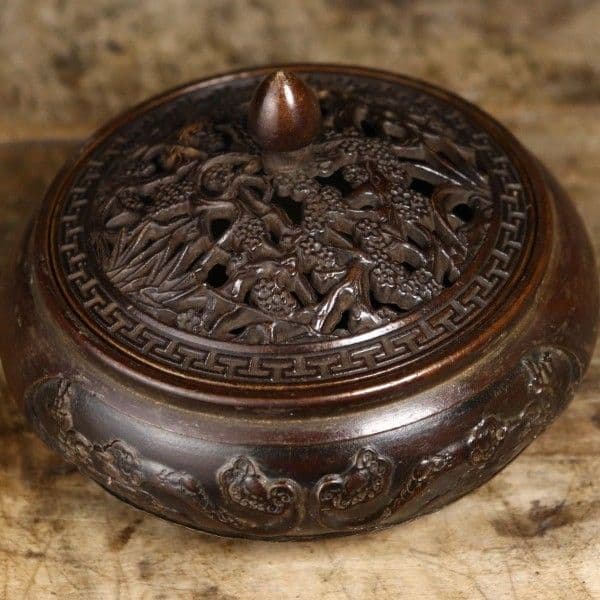 銅器 彫花平底薫炉 香薫炉 沈香檀香炉 工芸品 美術品 置物
