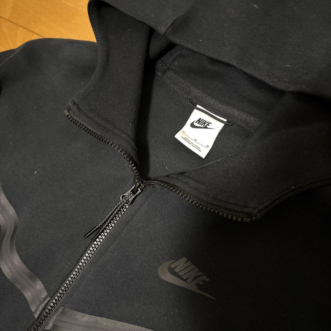NIKE テックフリース黒