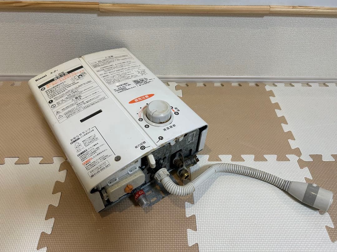 給湯器　2018年製　瞬間湯沸かし器　リンナイ （RUS-V51YT LP用⑩