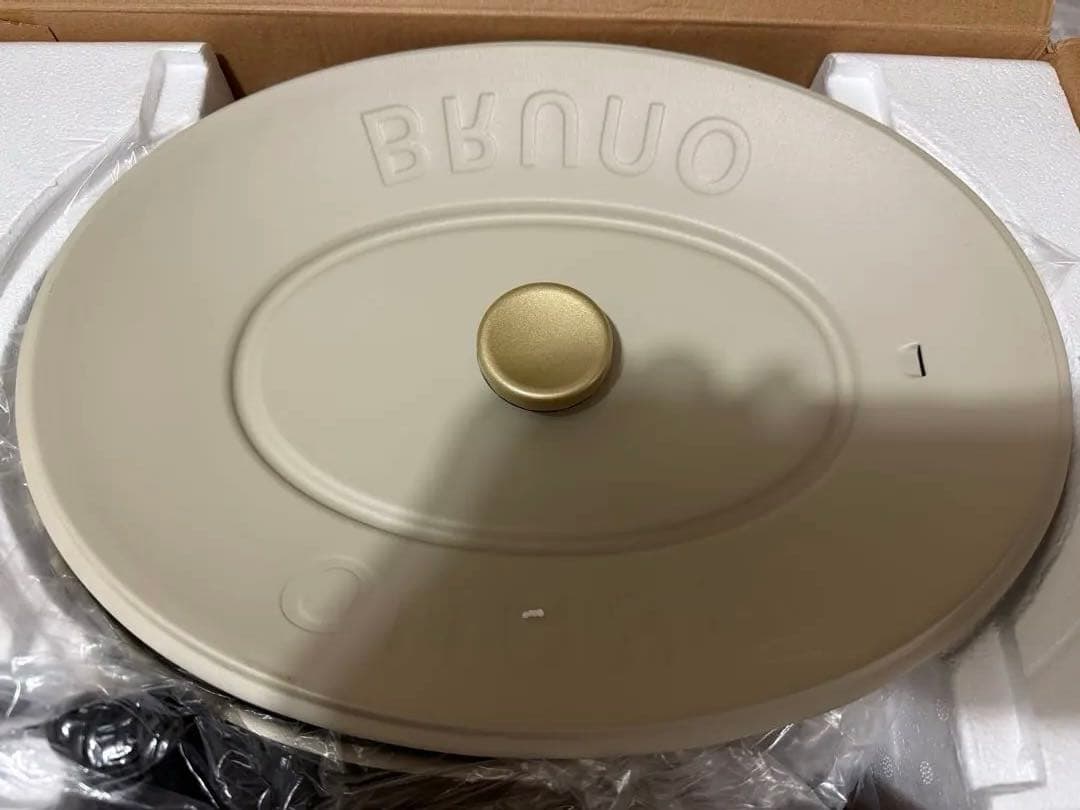 【週末値下】BRUNO オーバルホットプレート　新品未使用 グレージュ