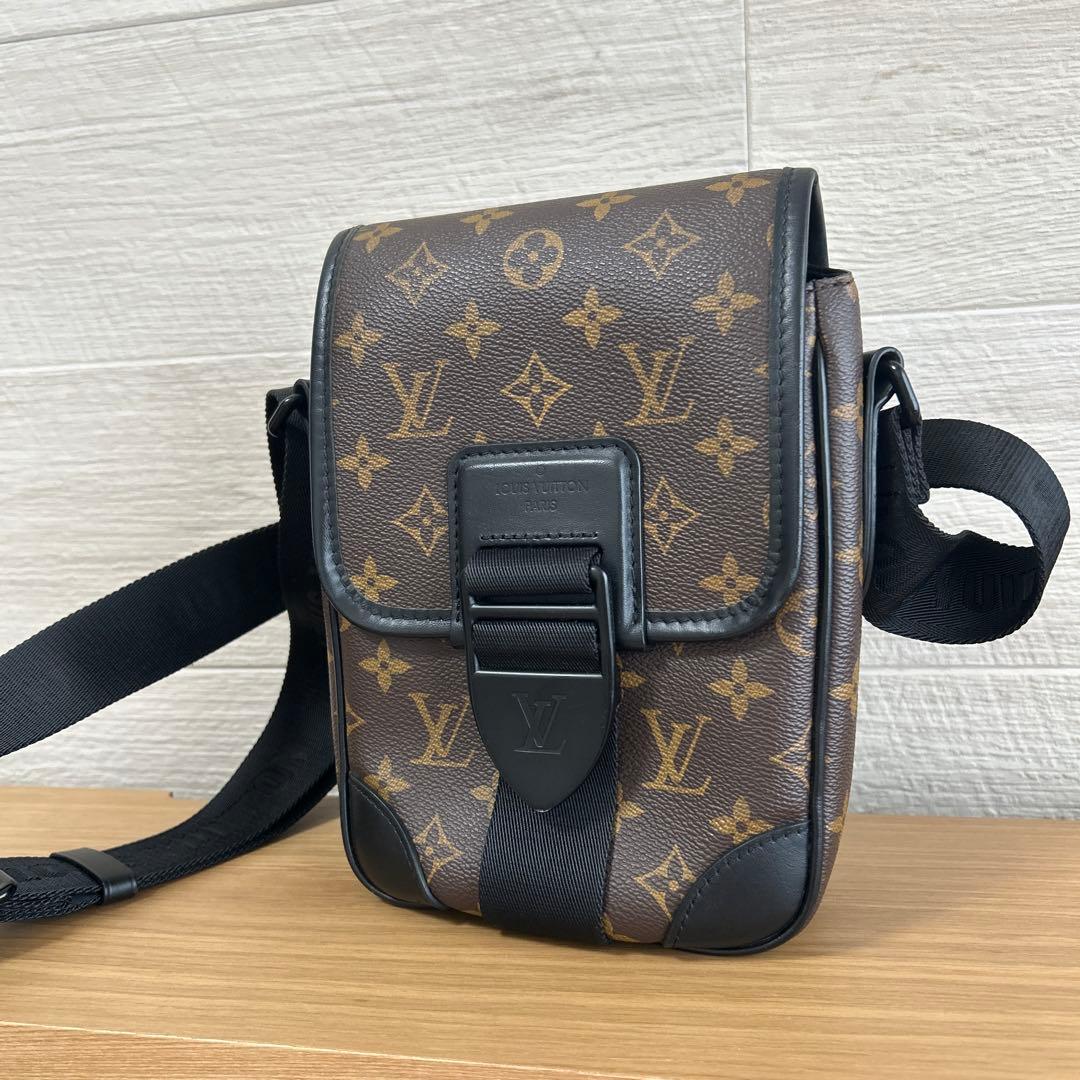 ルイヴィトン　カバン　ショルダーバッグ