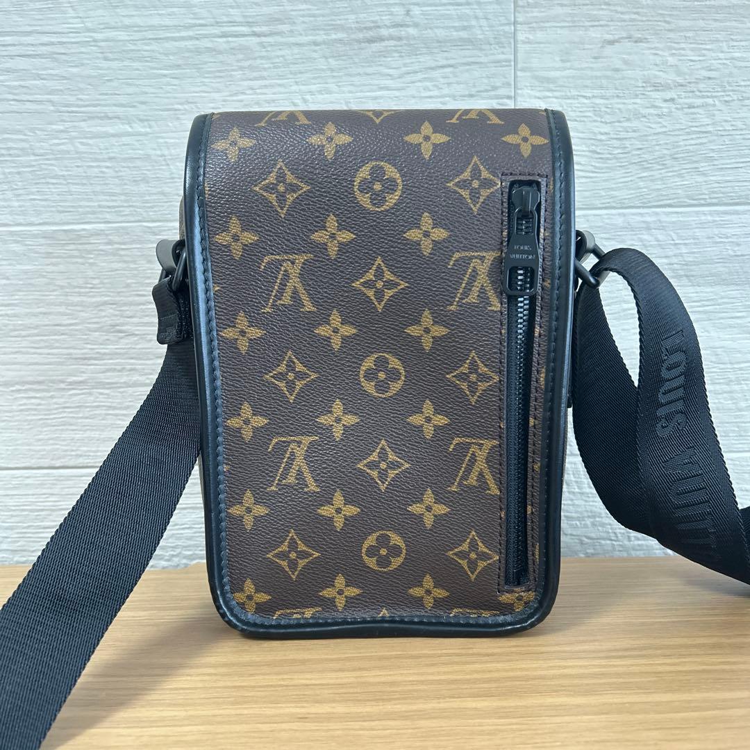 ルイヴィトン　カバン　ショルダーバッグ