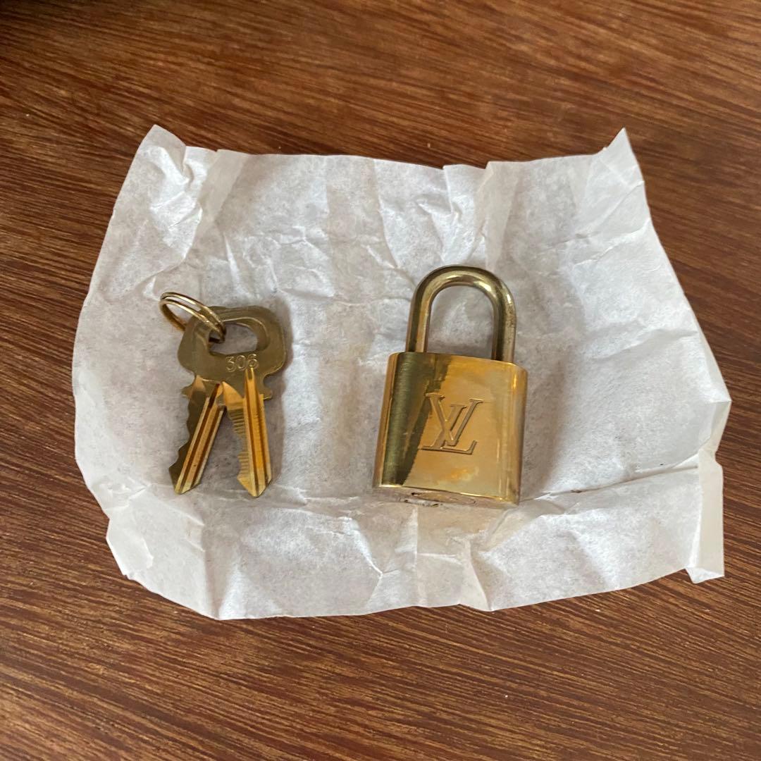 LOUIS VUITTON　ケンダルGM　ボストンバッグ　タイガ/アカジュー