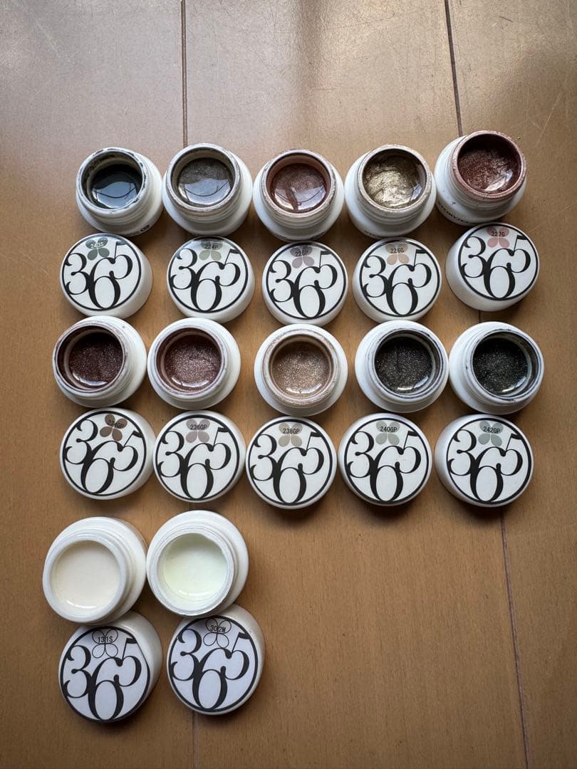 ほぼ未使用　ストーリージェル　ジェルネイル