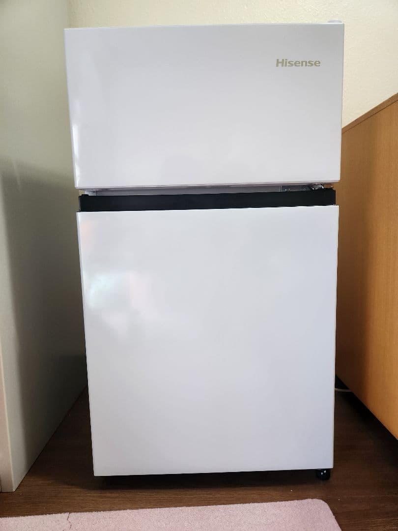 Hisense 冷蔵庫 ホワイト中古美品 ※発送は10月30日か31日