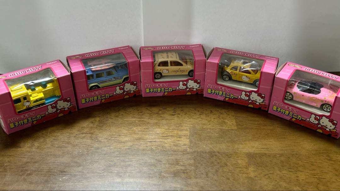 HELLO KITTYミニカーセット