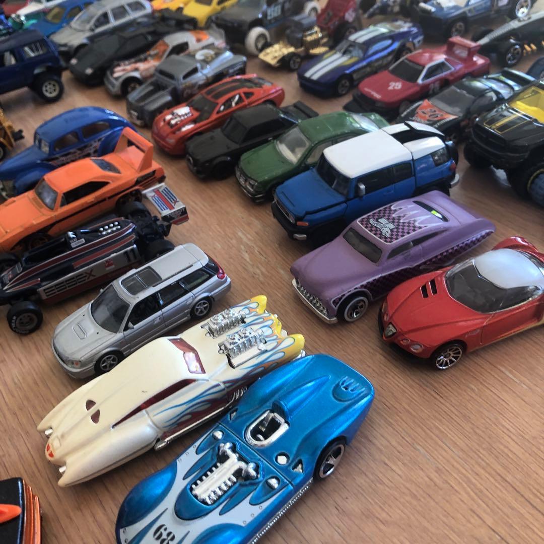 ミニカーまとめ売り86台　週末限定