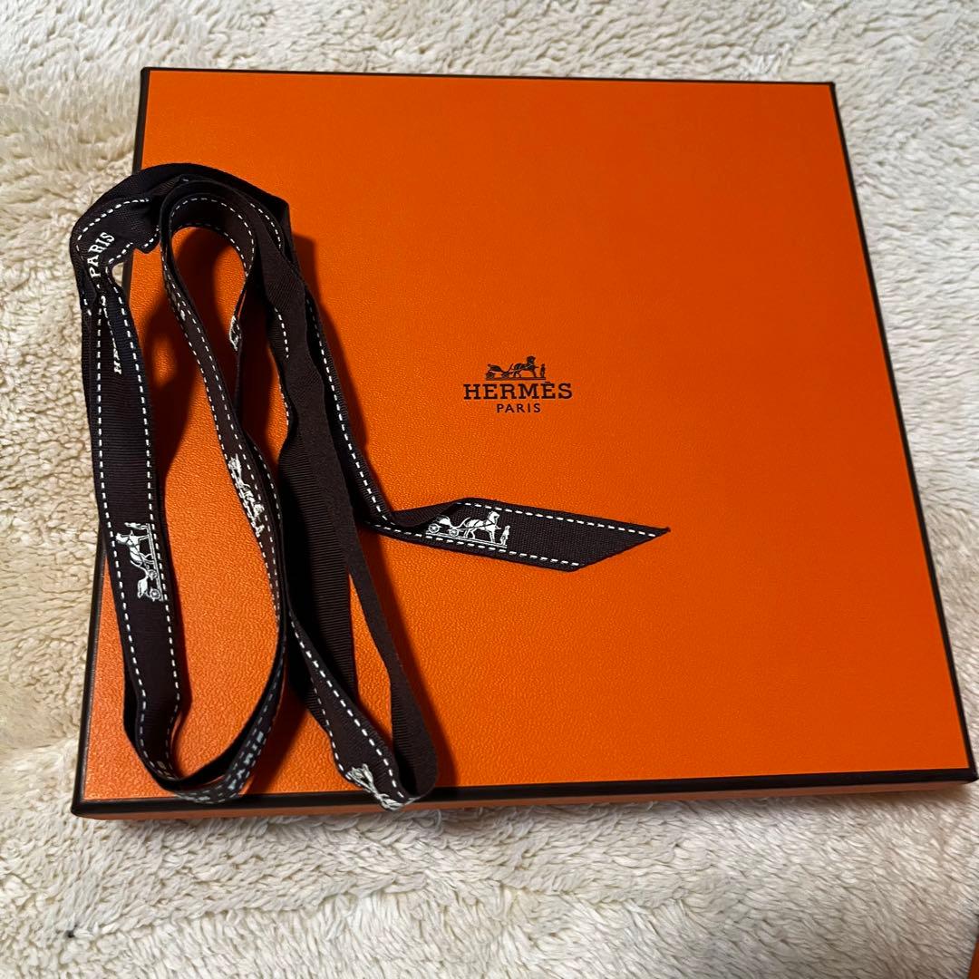 HERMES Hロゴ タオルハンカチ（ピンク） ギフトボックス付き