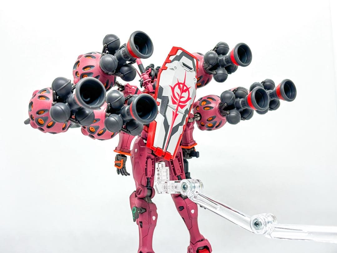 HG 赤いガンダム　(0079) 塗装完成品　ジークアクス　GQuuuuuuX