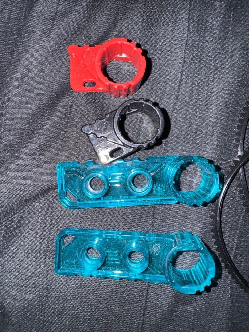 メタルファイト 16個 ベイブレードバースト 9個 まとめ売り