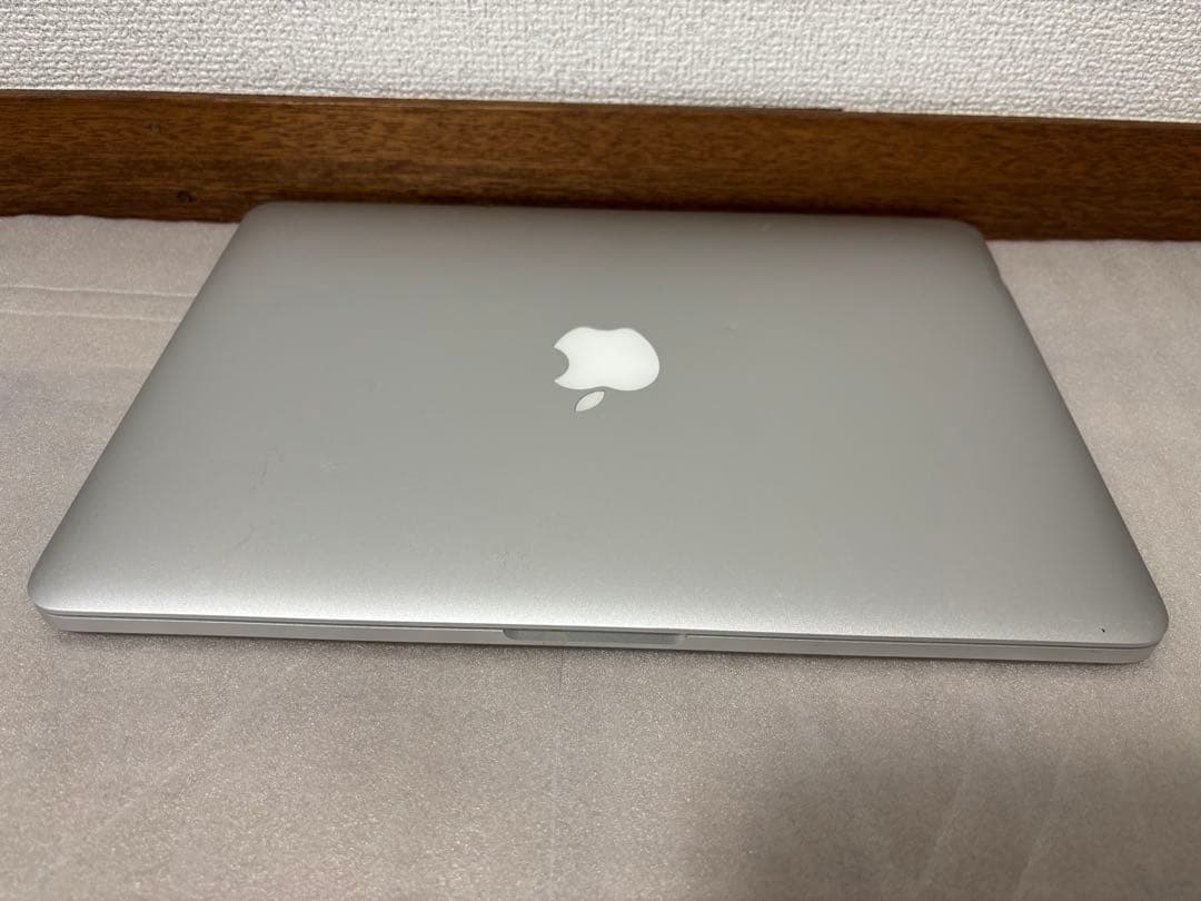 MacBook Pro 13インチ　A1502 256GB i5 Iris