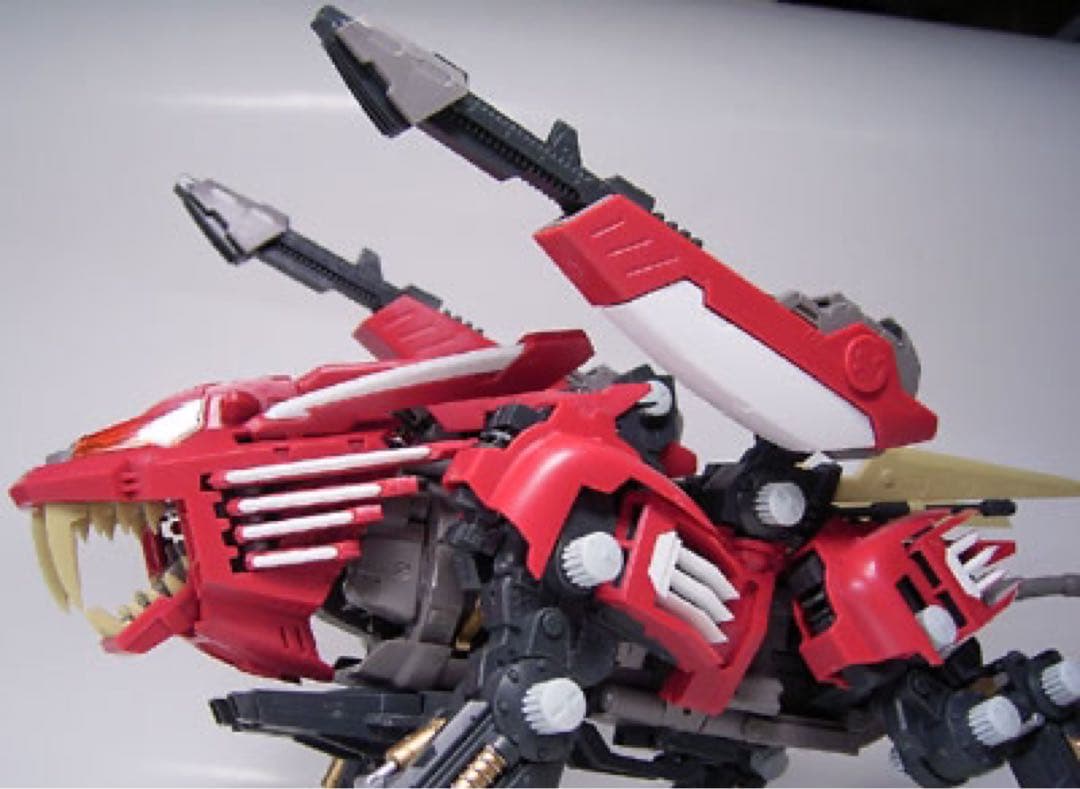 HMM ブレードライガーAB レオン仕様 完成品 コトブキヤ ゾイド プラモデル