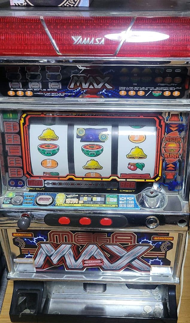 4号機 メガマックスR 山佐