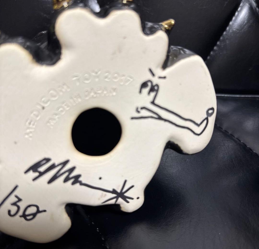 メディコムトイ2017アート陶器　限定30 アーティスト直筆サインナンバーリング